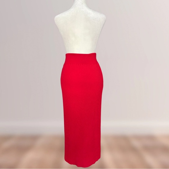 HESPERIOS ♥️ Archimedes Knit Alpaca/Silk Skirt with Pockets in Poppy Red - Picture 4 of 12